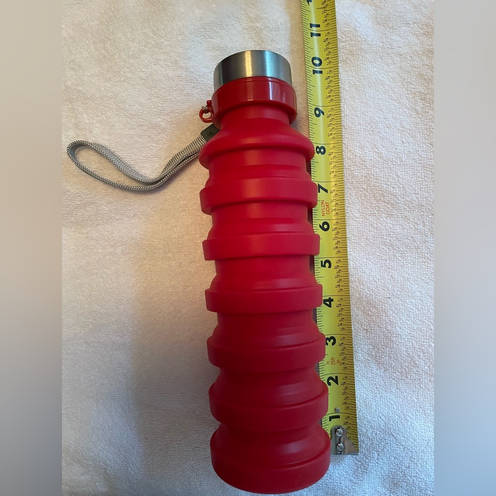 NIB Sport Silicone Foldable 18oz Water Bottle